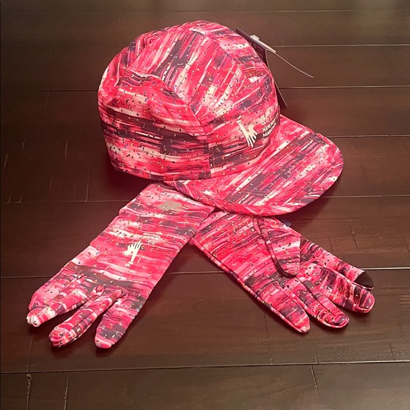New Balance New York City Marathon 2024 Hat 5 Panel + Gloves Set Large / XL